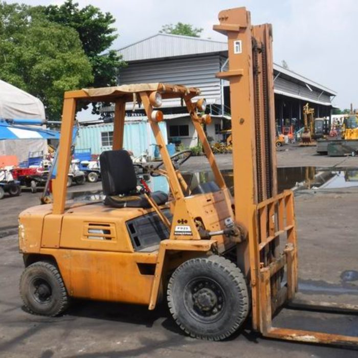 XE NÂNG 2.5 TẤN DẦU NHẬT BÃI - KOMATSU FD25-7