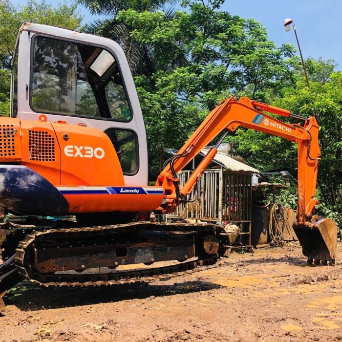 XE CUỐC - XE ĐÀO HITACHI EX30-1