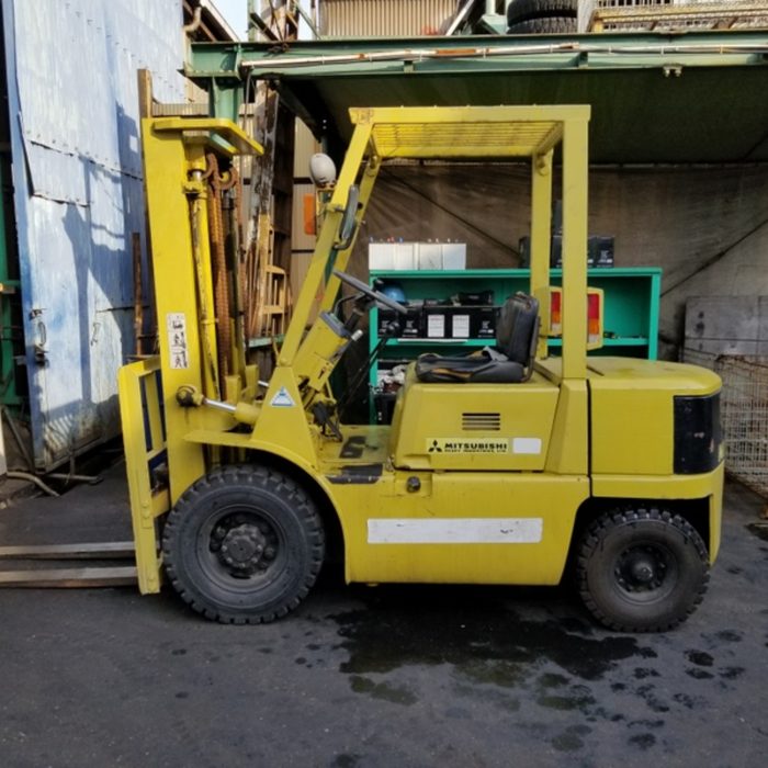 XE NÂNG 2.5 TẤN DẦU NHẬT BÃI - MITSUBISHI FD15-F18A